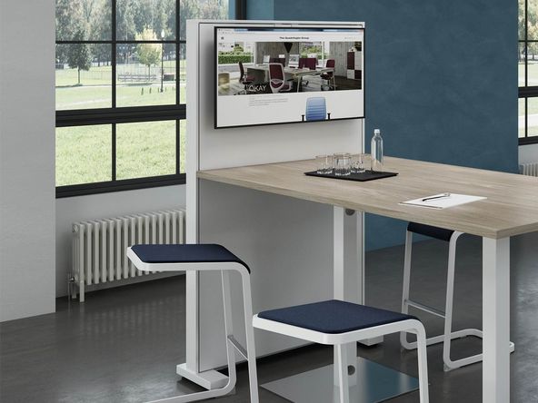 Support TV mobile Etner pour espace de réunion