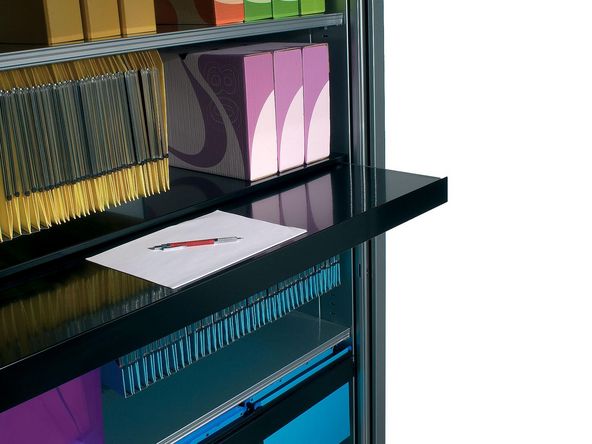 Tablette de consultation pour armoire à rideaux