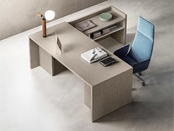 Bureau de direction sur crédence Forté
