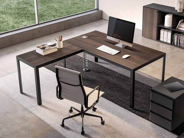 Bureau de direction Hype en mélaminé avec retour