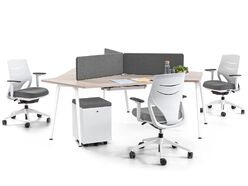 Bureau bench 3 personnes Twist avec panneaux en tissu