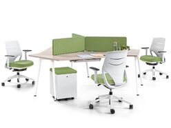 Bureau bench 3 personnes Twist avec panneaux en tissu