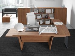 Bureau de direction Larus pieds vers l'extérieur