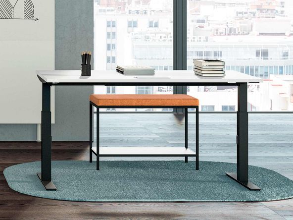 Bureau individuel Winstor avec réglage en hauteur électrique
