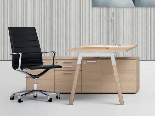 Bureau de direction Altare sur crédence