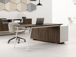Bureau de direction sur crédence Knot