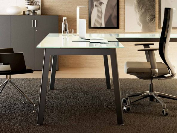 Bureau de direction M10 en verre
