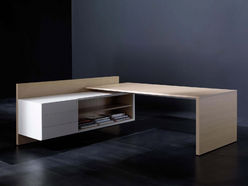 Bureau de direction Vektor P sur crédence