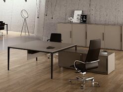 Bureau de direction Alplus sur crédence