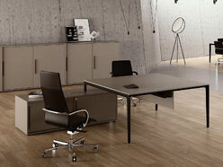 Bureau de direction Alplus sur crédence
