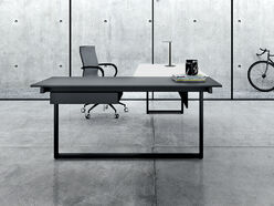 Bureau de direction Be.1 avec retour en verre