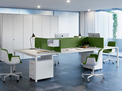 Bureau bench 4 personnes Pop Easy avec panneaux en tissu