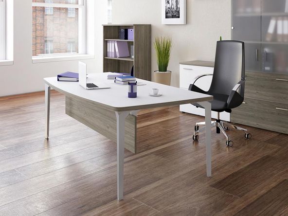 Bureau de direction Paris arqué
