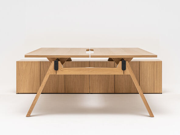 Bench 2 personnes sur crédence Viga en placage bois