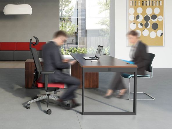 Bureau manager Bravia sur crédence