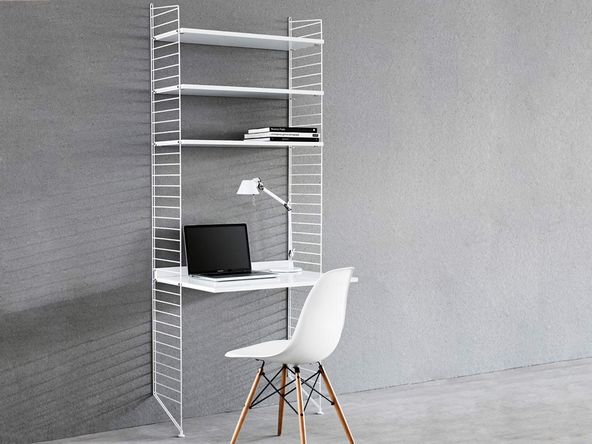 Bureau avec étagères String System