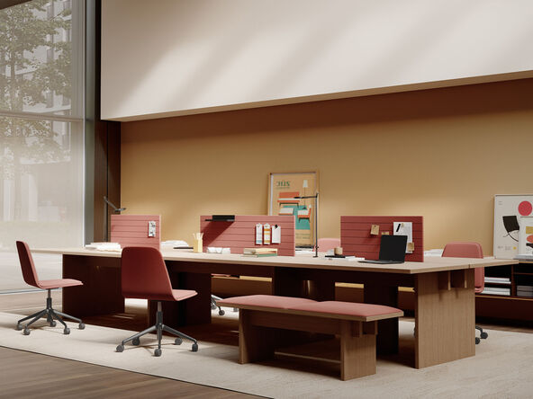 Table de travail Leiho en placage bois