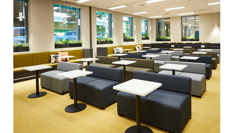 Banquettes et poufs modulables Bend