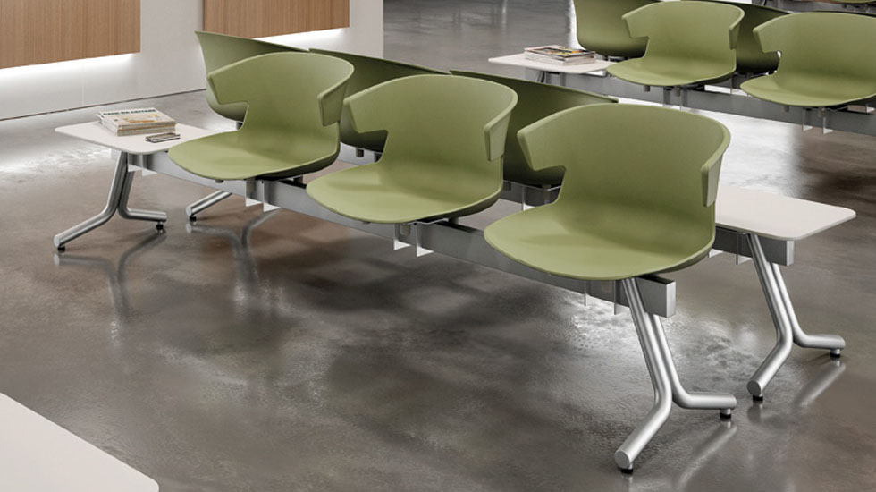 Chaises sur poutre Dextra