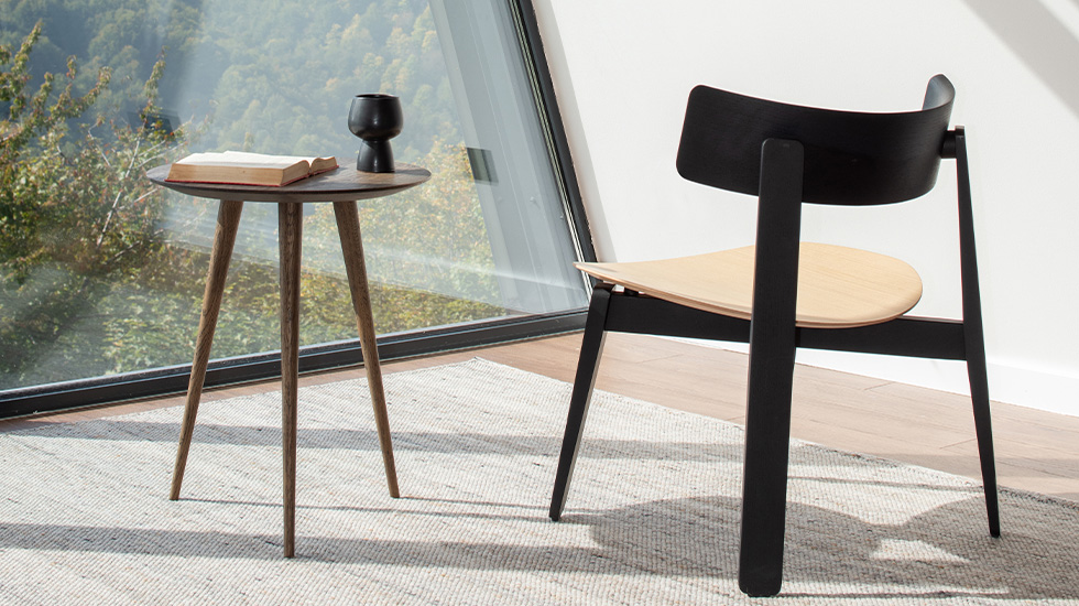 Chaises et tabourets en bois massif Nora