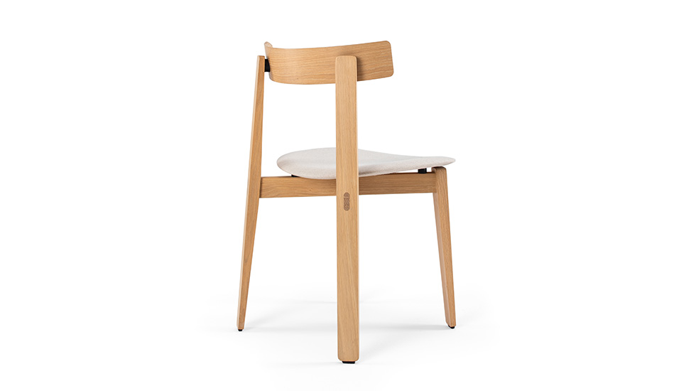 Chaises et tabourets en bois massif Nora