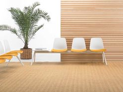 Chaises sur poutre Unnia