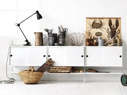 Meuble bas avec portes coulissantes String System