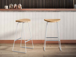 Tabouret en bois massif Lois