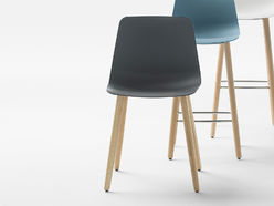 Lot de 4 chaises Varya pieds bois