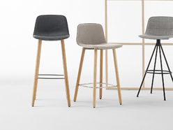 Lot de 2 chaises hautes Varya Tapiz pieds bois