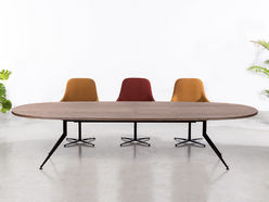 Table de réunion ovale Usoa en placage bois