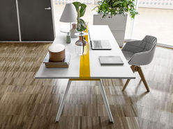 Table de réunion T-Share avec électrification